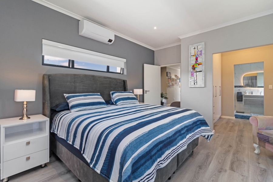 3 Bedroom Property for Sale in Sandown Western Cape